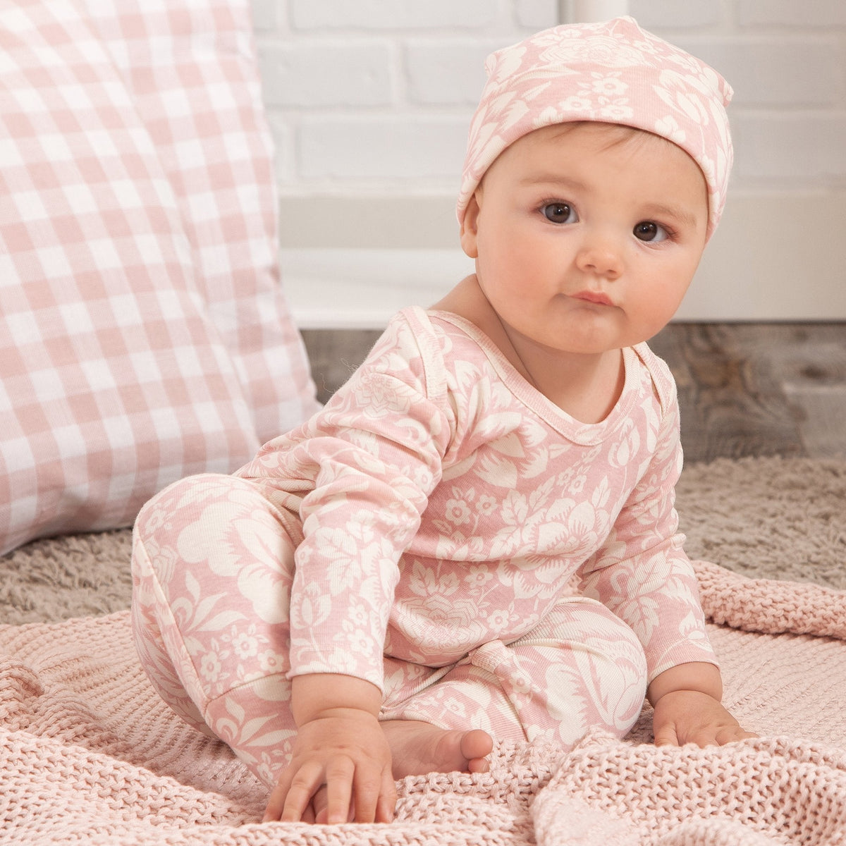 Vintage Floral Baby Romper – Cotton Long Sleeve One-Piece